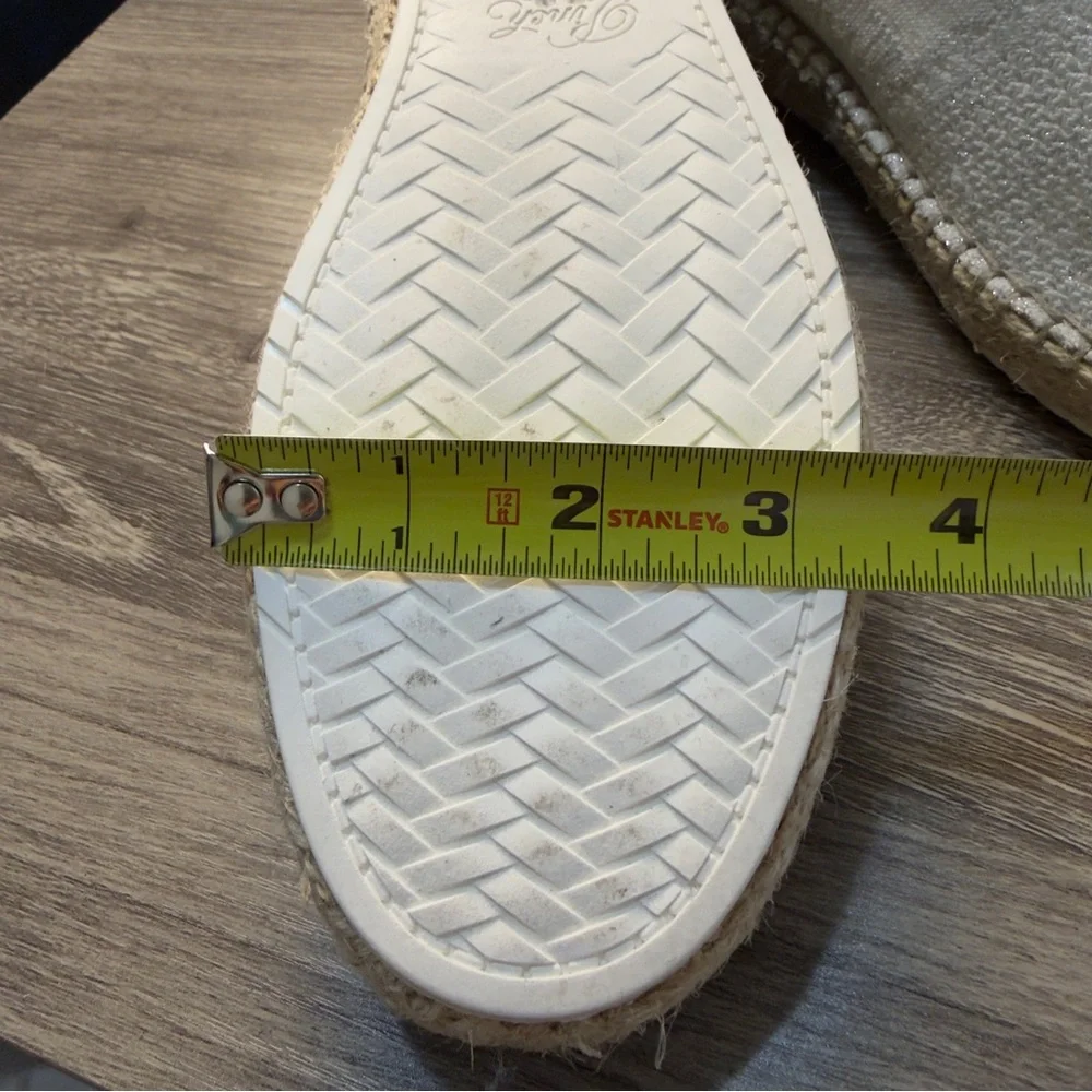 Cole Haan Gray Neutral Knit Silver Threaded Espadrille Slip Ons Size 8.5